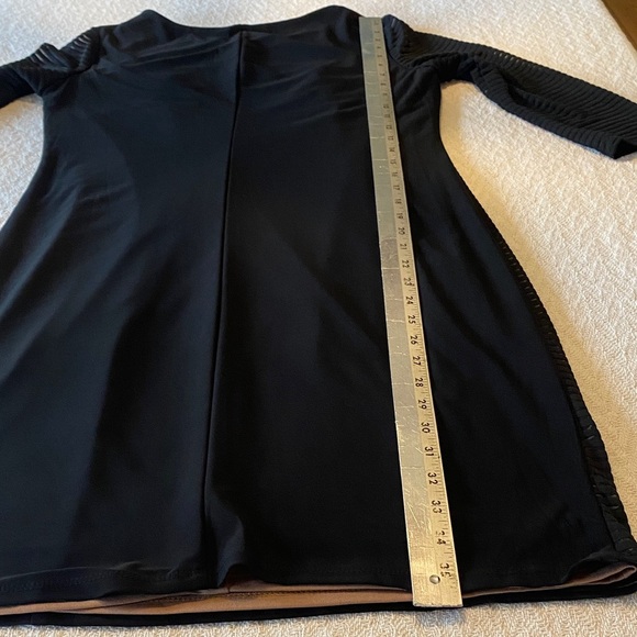 Nine West Mesh Black and Tan Striped Long Sleeve knee length Dress 3/4 length - Picture 9 of 10